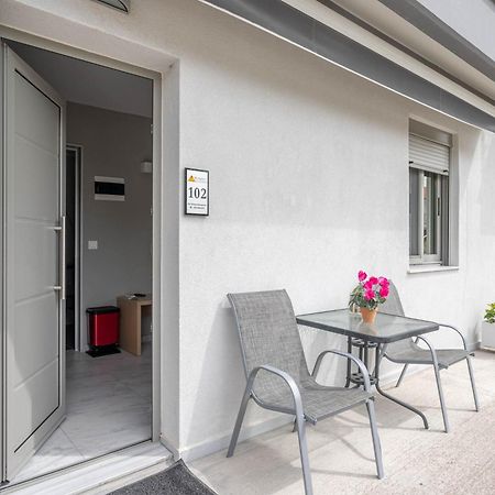 Nymphes Deluxe Accommodation Пефкохори Екстериор снимка
