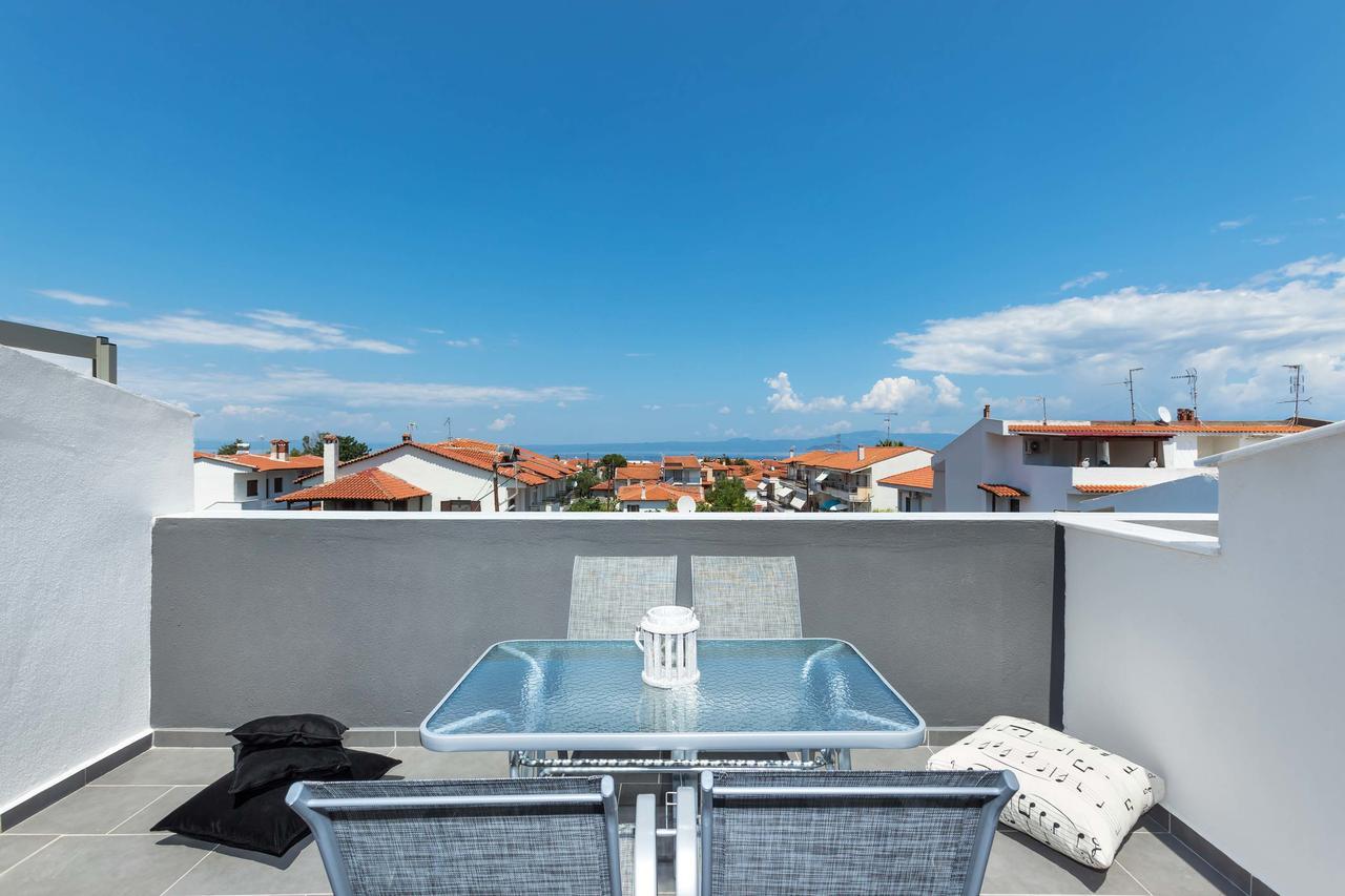 Nymphes Deluxe Accommodation Пефкохори Екстериор снимка
