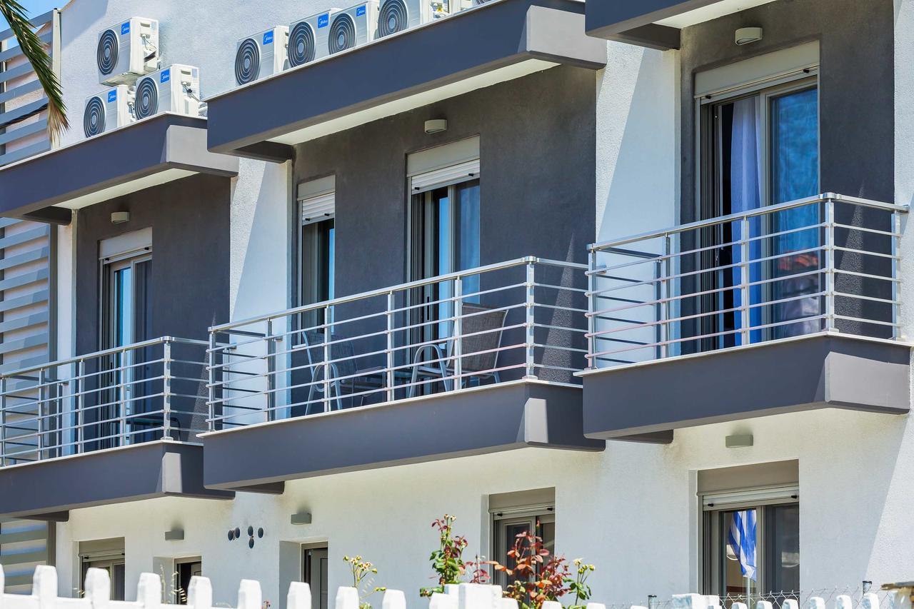 Nymphes Deluxe Accommodation Пефкохори Екстериор снимка