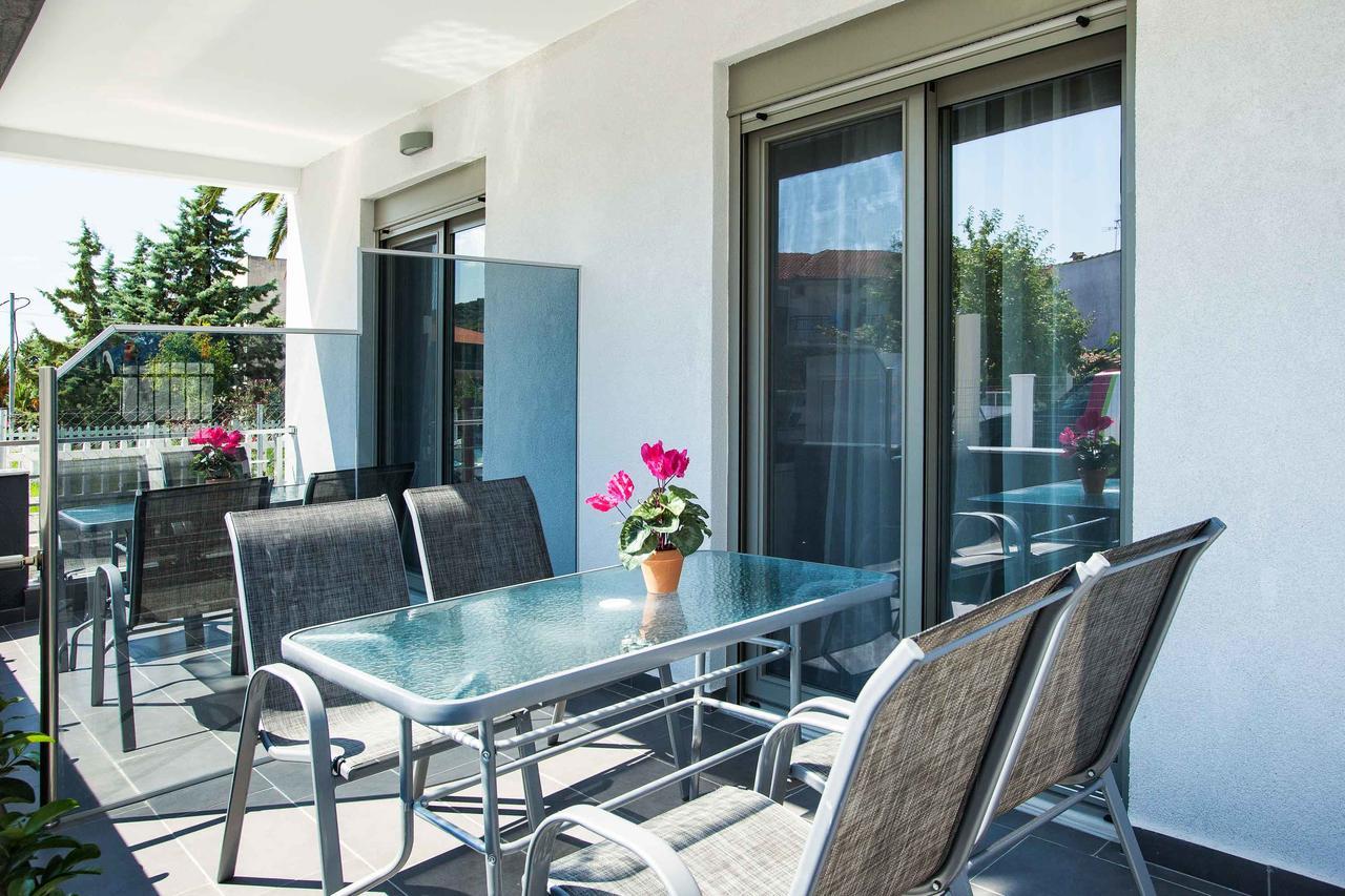 Nymphes Deluxe Accommodation Пефкохори Екстериор снимка