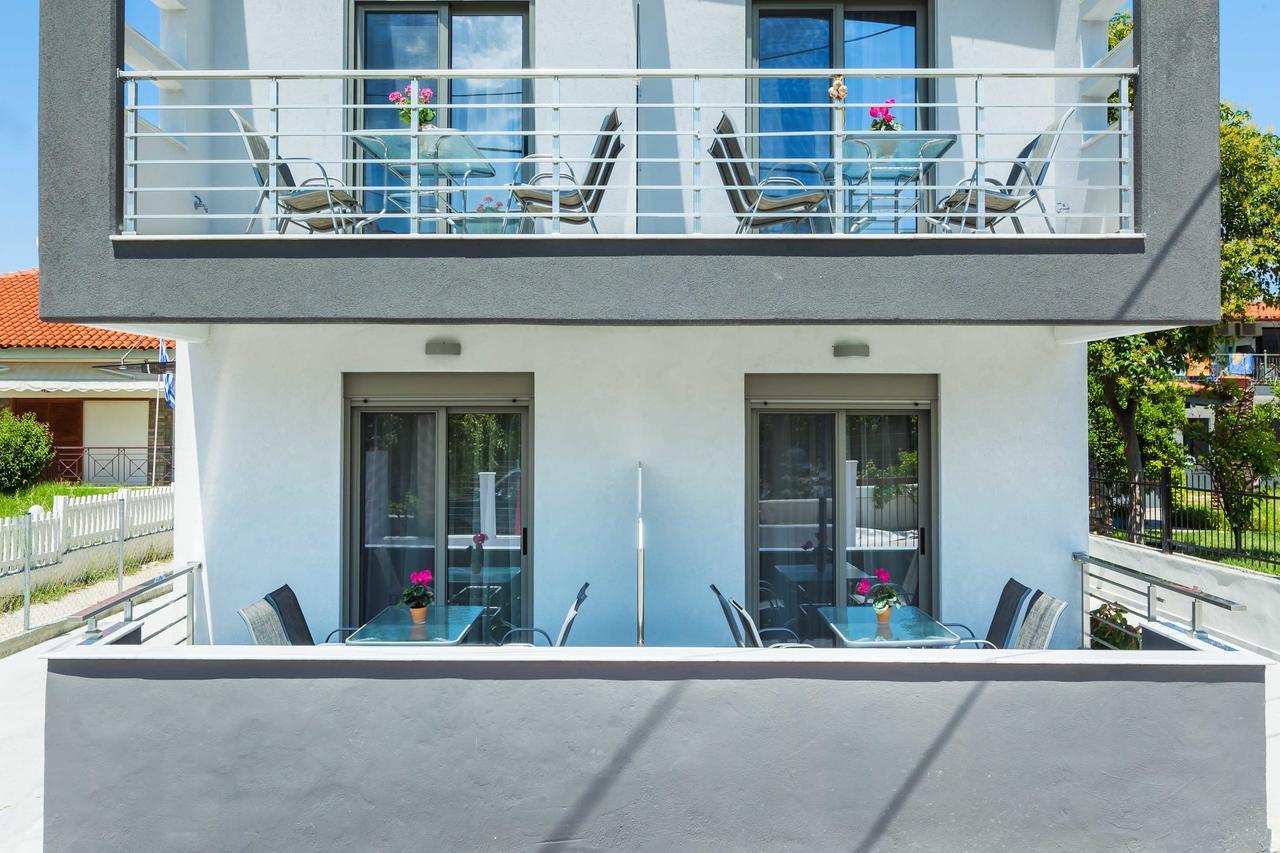 Nymphes Deluxe Accommodation Пефкохори Екстериор снимка